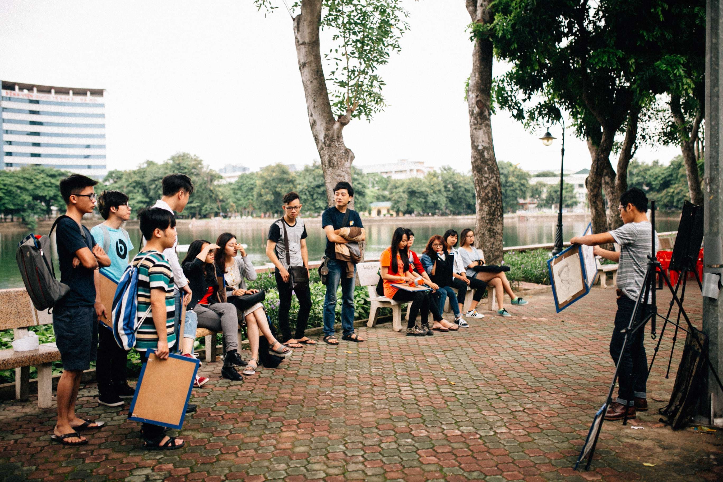 Cùng Bụi đến với triển lãm "Tìm về 2015"