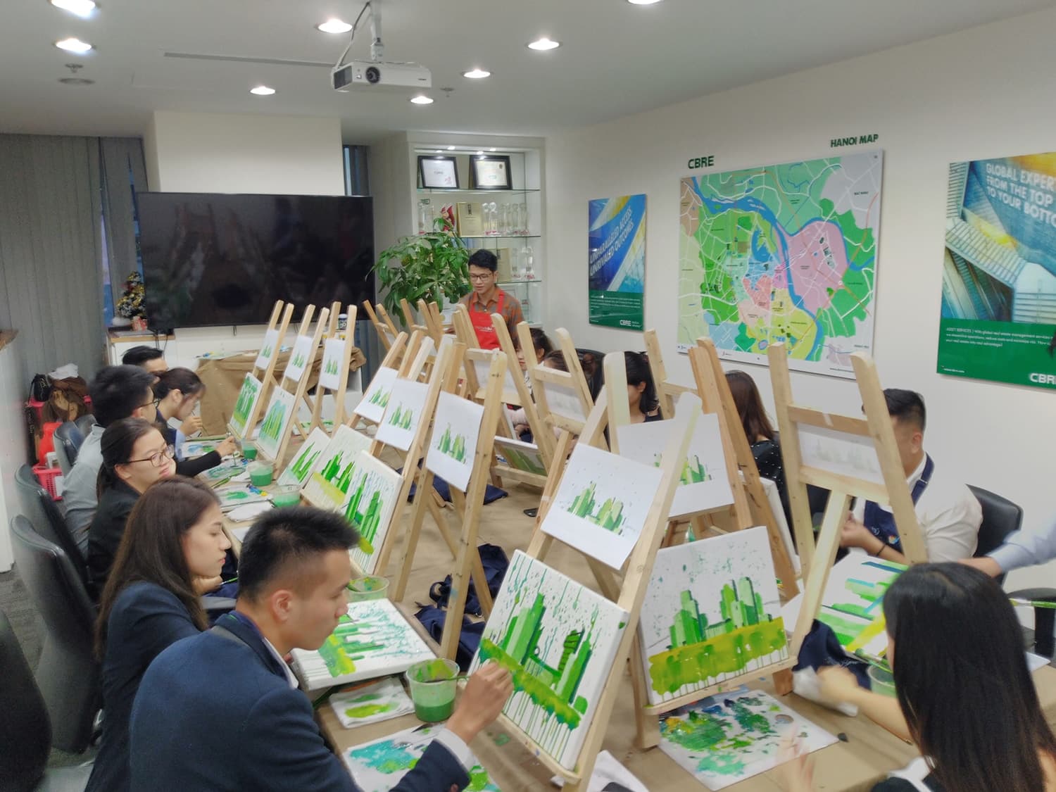 Workshop "Vẽ toà nhà xanh" tại công ty CBRE