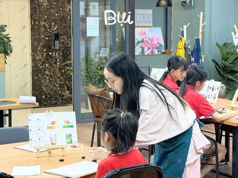 Lớp dạy vẽ cho bé Quận Hà Đông giúp con tự tin khẳng định mình