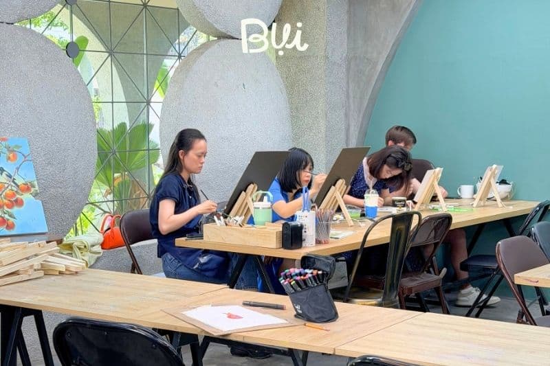 Ngôi nhà mỹ thuật dành cho cộng đồng yêu vẽ của Mỹ thuật Bụi