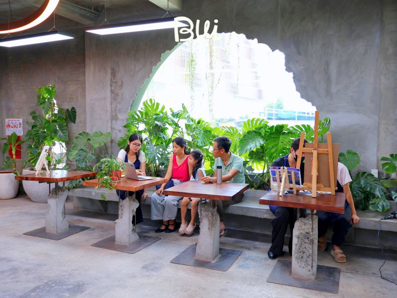 Không gian học tại Mỹ Thuật Bụi Quận 2