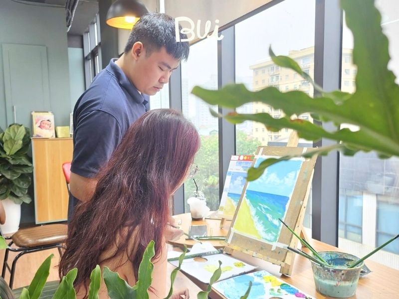 Đội ngũ giảng viên đồng hành trong từng buổi học