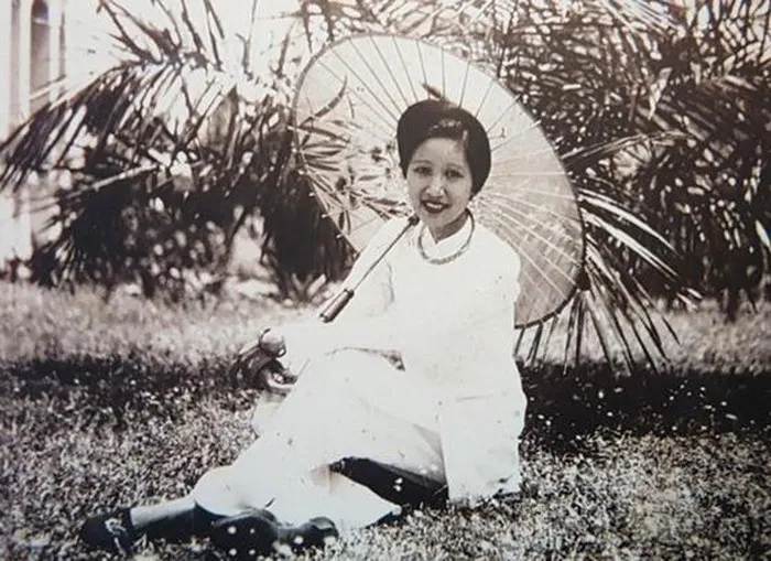 Chân dung họa sĩ Lê Thị Lựu khi ở Sài Gòn, 1936