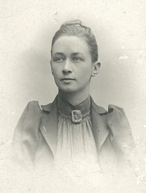 Nữ họa sĩ Hilma af Klint (1862 - 1944)