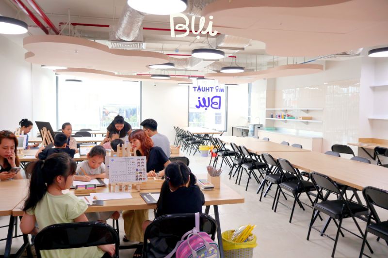 Không gian lớp học vẽ cho bé ở Bình Thạnh chuẩn chất lượng cao