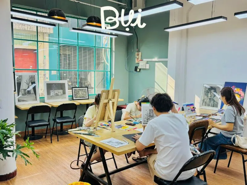 Người trưởng thành Hà Nội tăng nhu cầu học vẽ do áp lực sống Người trưởng thành Hà Nội tăng nhu cầu học vẽ do áp lực sống