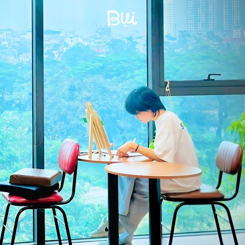 Hình ảnh học viên lớp vẽ Bụi Lớn cơ sở Cầu Giấy