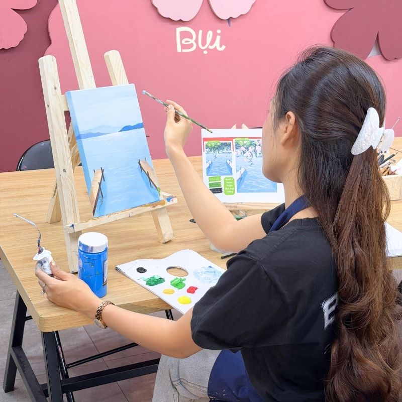 Hình ảnh học viên lớp học vẽ Quận 2
