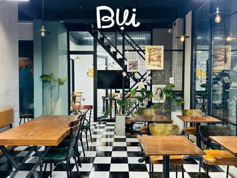 Không gian học vẽ nhiều ánh sáng, mở và sáng tạo tại Mỹ Thuật Bụi Quận Tân Phú 2