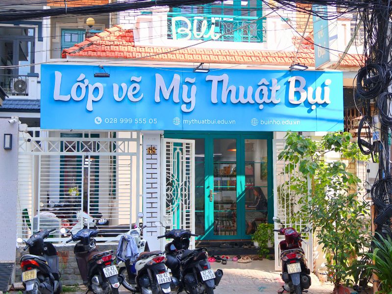 Lớp vẽ cho bé Quận 8 giúp trẻ tự tin sáng tạo