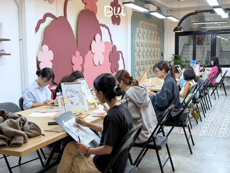 Thông tin lớp học vẽ Quận 3 cho người lớn của Mỹ Thuật Bụi
