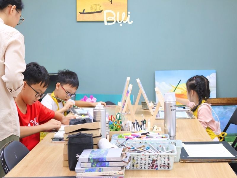 Cách giảng dạy tại Mỹ Thuật Bụi Quận 3