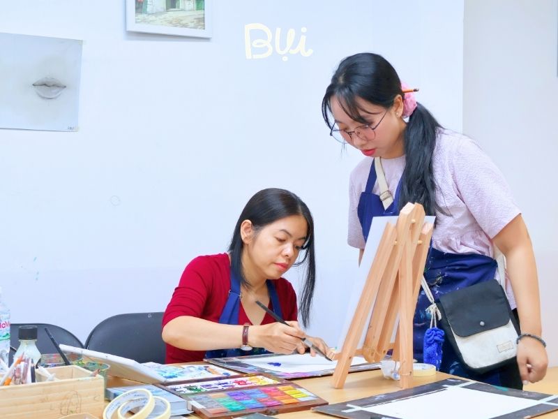 Cách giảng dạy tại lớp học vẽ Gò Vấp của Mỹ Thuật Bụi