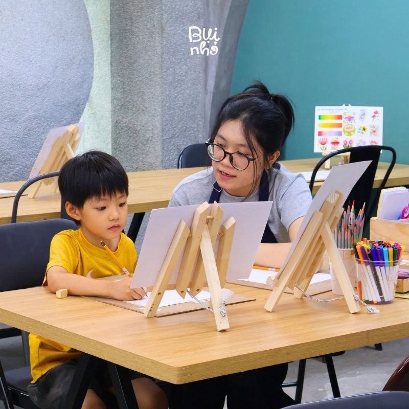 Phương pháp dạy vẽ cho trẻ em giúp phát triển tư duy
