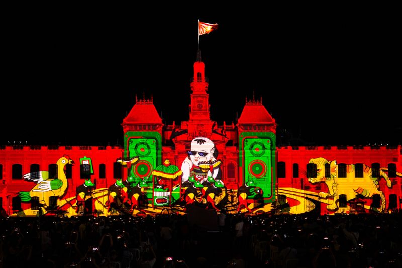 Tranh dân gian Việt Nam: Nguồn gốc, đặc điểm và 12 dòng tranh tiêu biểu 20 Trình diễn 3D Mapping Tranh Đông Hồ tại TP.HCM dịp kỉ niệm 50 năm