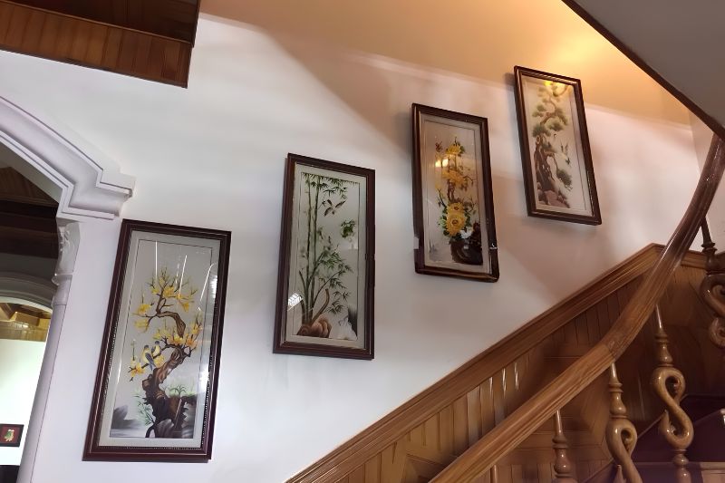 Ý nghĩa Tranh Tứ Quý Tùng Cúc Trúc Mai và cách treo chuẩn phong thủy 7 Vị trí treo tranh tùng cúc trúc mai trong nhà
